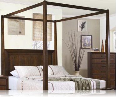 Garrett Canopy Cal. King Bedroom Bed