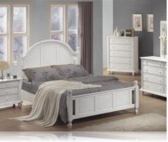 Kayla White 5 Pc. Queen Bedroom Set