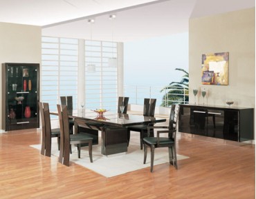 D99 7 Pc. Dining Room Set